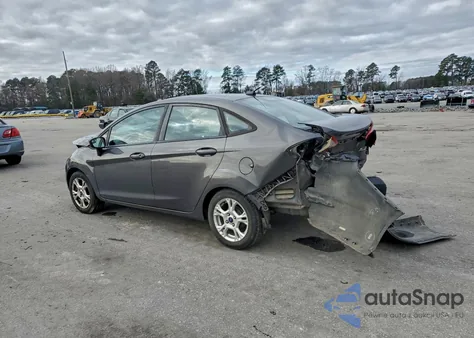 2015 Ford Fiesta Se z USA, uszkodzony, nr VIN 3FADP4BJ0FM106096
